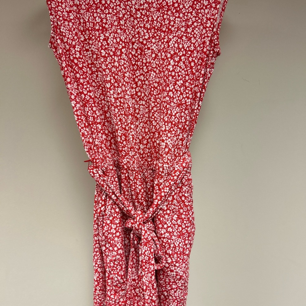 LOFT Red and White Floral Top